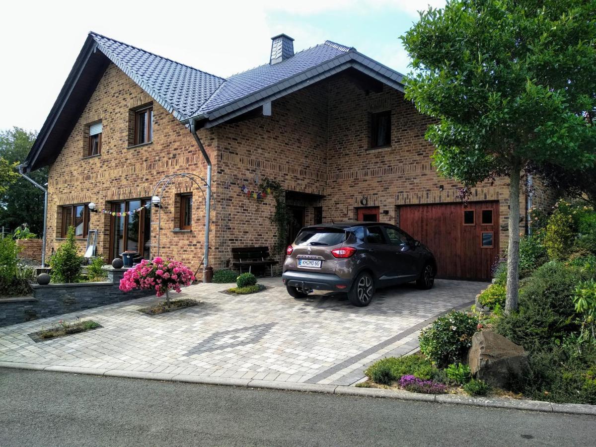Belles Fleurs Apartment Oberhausen bei Kirn ภายนอก รูปภาพ