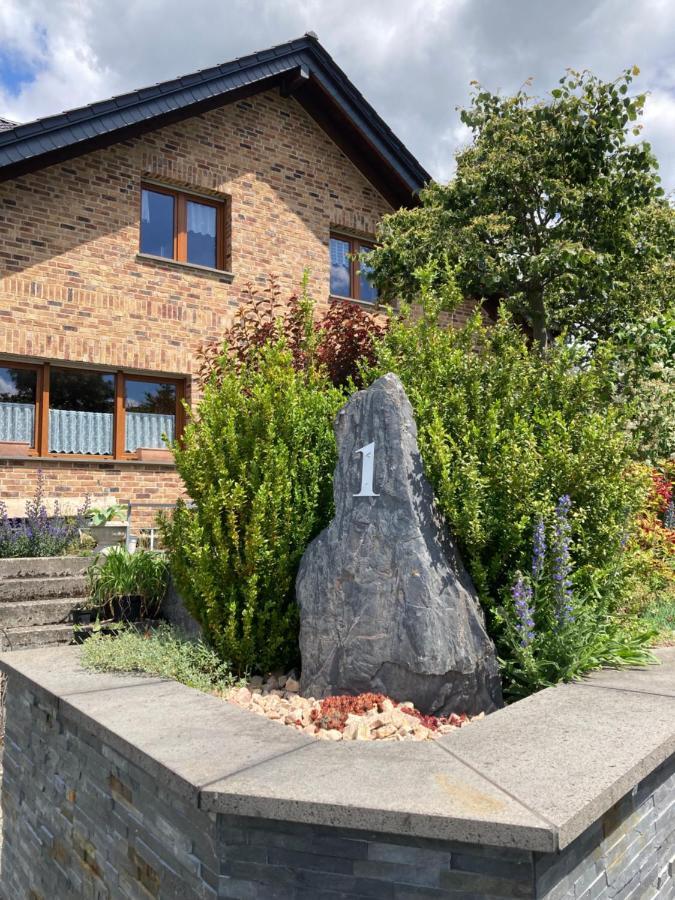 Belles Fleurs Apartment Oberhausen bei Kirn ภายนอก รูปภาพ